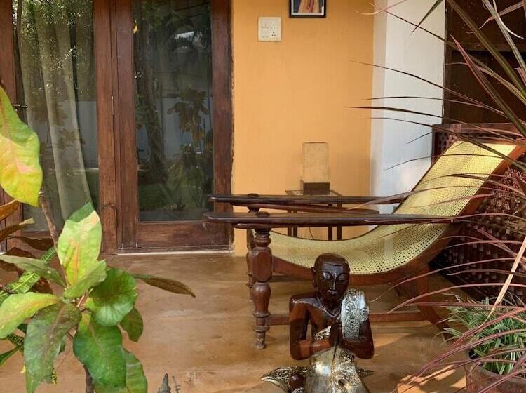 Bed and Breakfast Casa Candolim Beach Front