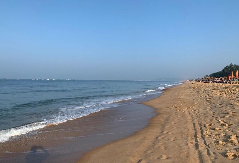 Bed and Breakfast Casa Candolim Beach Front