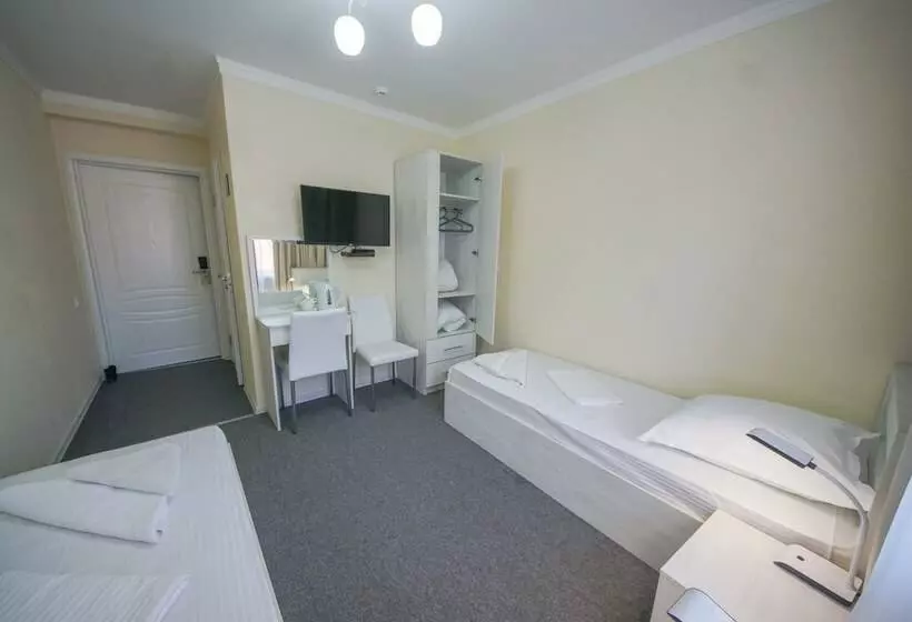 ペンション Guest House Nadezhda