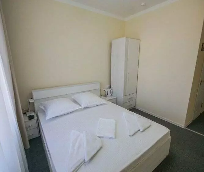 ペンション Guest House Nadezhda