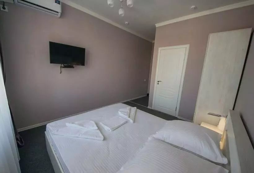 ペンション Guest House Nadezhda