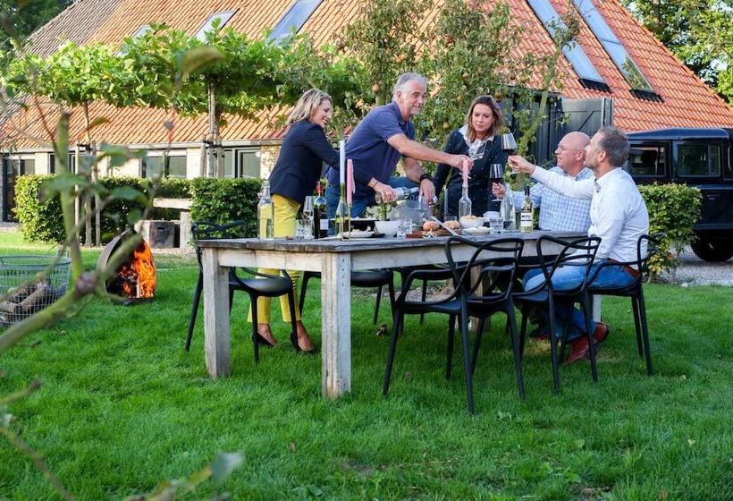 펜션 Uitgerust Voor Zaken