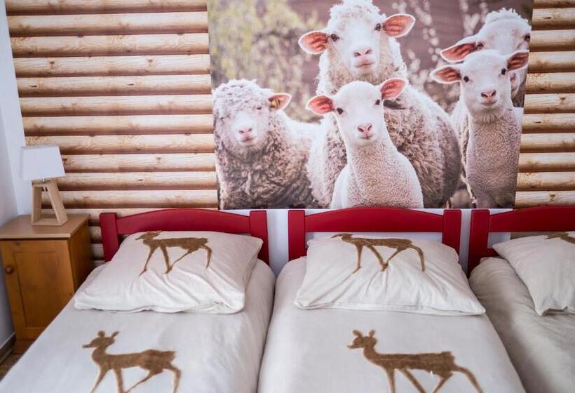 تختخواب و صبحانه Gronik