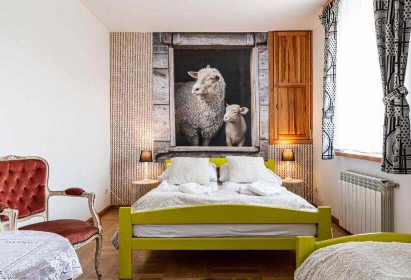 تختخواب و صبحانه Gronik