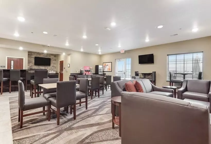 Cobblestone Hotel & Suites   Cozad