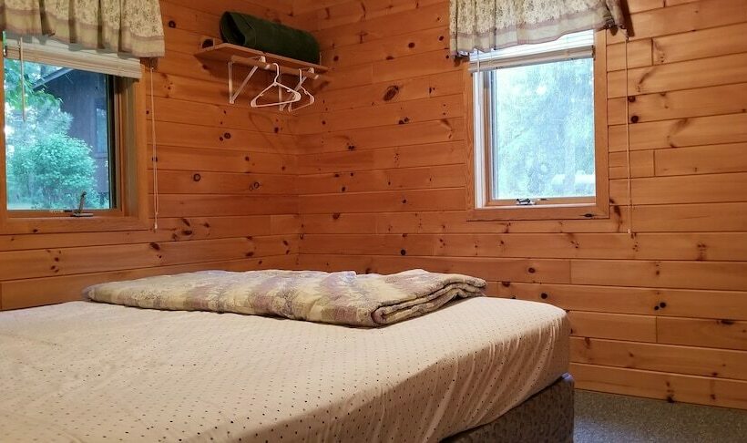 Evergreen Bay Resort