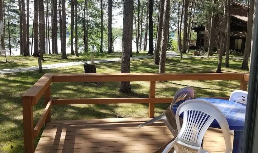 Evergreen Bay Resort