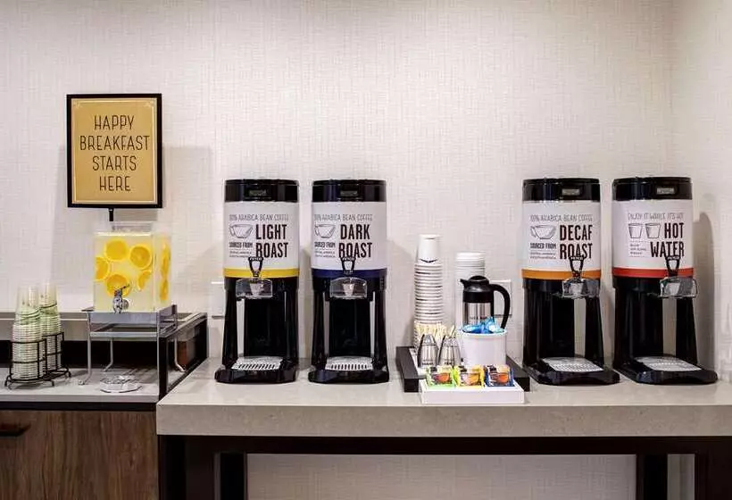 هتل Hampton Inn & Suites Indio