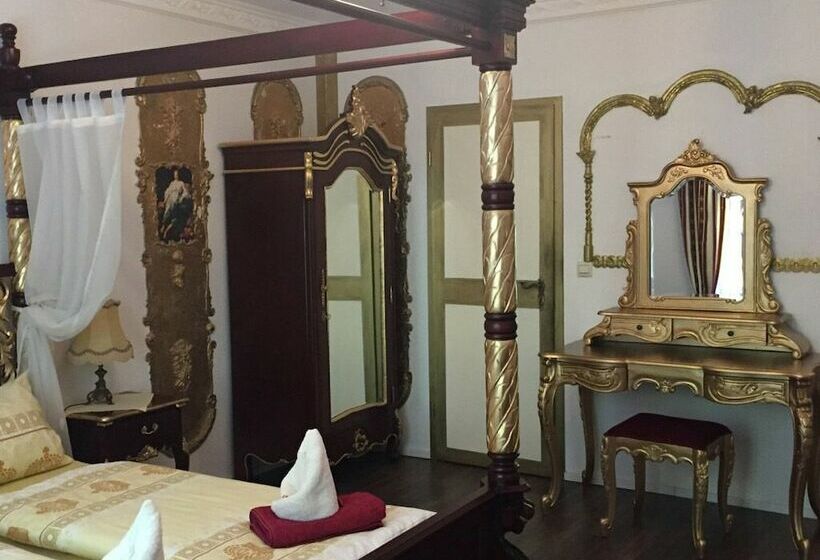 هتل Koenigreich Romkerhall