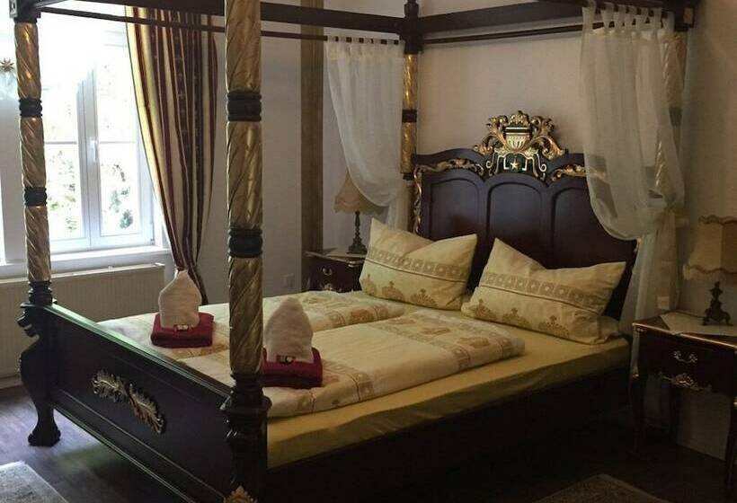 هتل Koenigreich Romkerhall