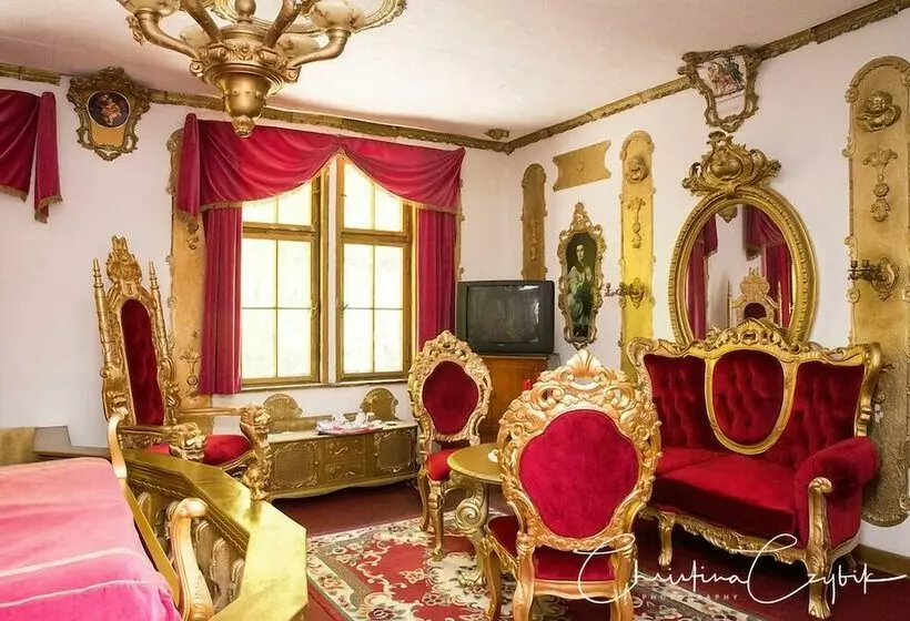هتل Koenigreich Romkerhall