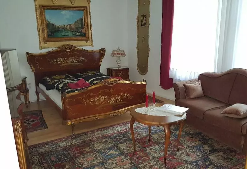 هتل Koenigreich Romkerhall