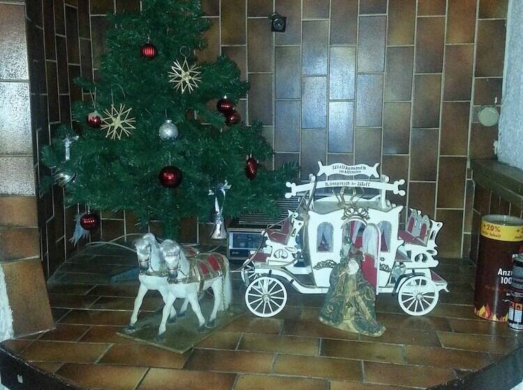 هتل Koenigreich Romkerhall