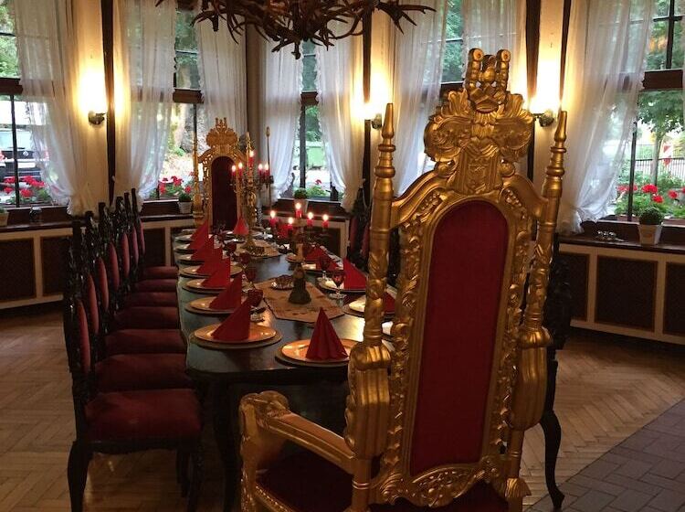 هتل Koenigreich Romkerhall