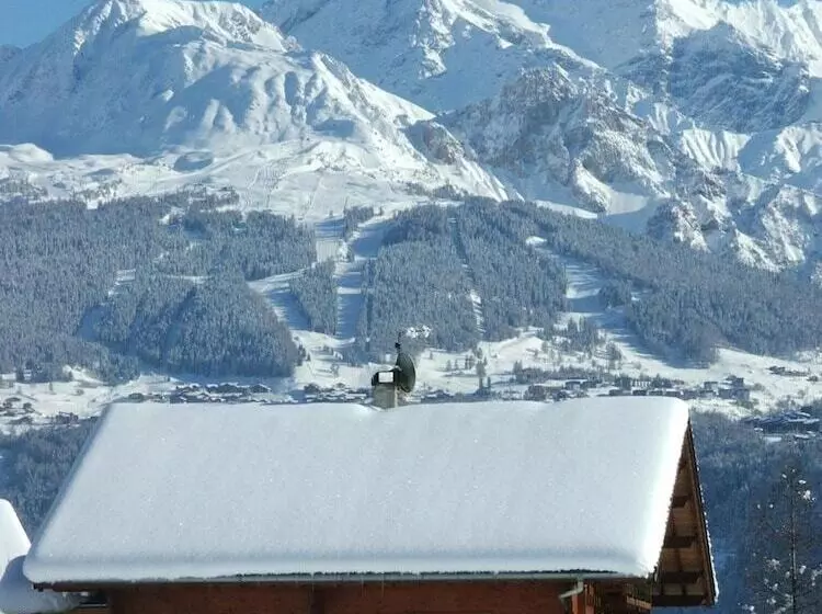 Majatalo Chalet Le Paradou