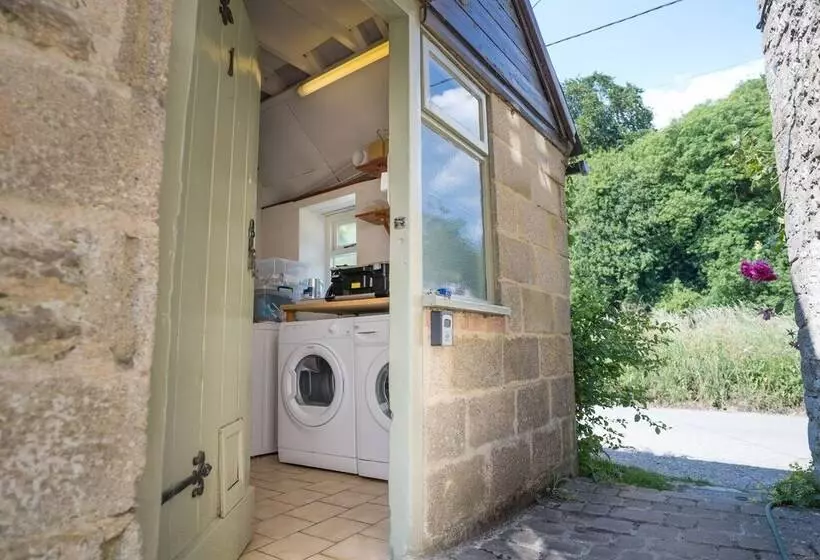Stunning 2 Bed Cottage In Fordwells
