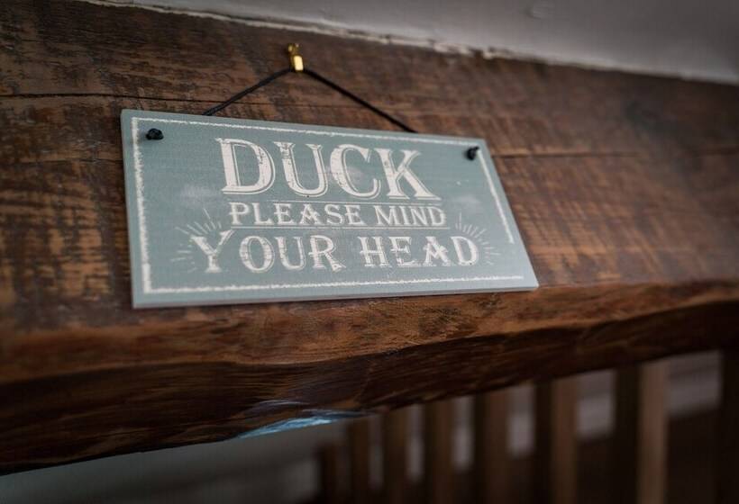 Stunning 2 Bed Cottage In Fordwells