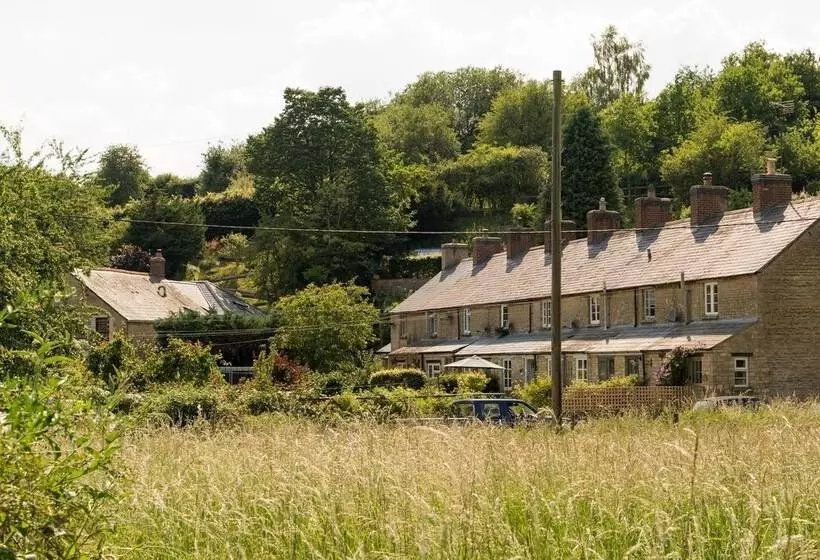 Stunning 2 Bed Cottage In Fordwells