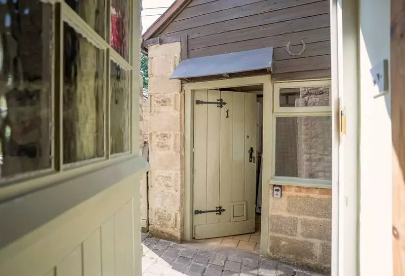 Stunning 2 Bed Cottage In Fordwells