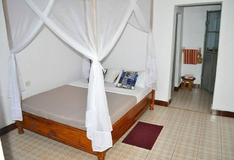 African Wagtail Hostel