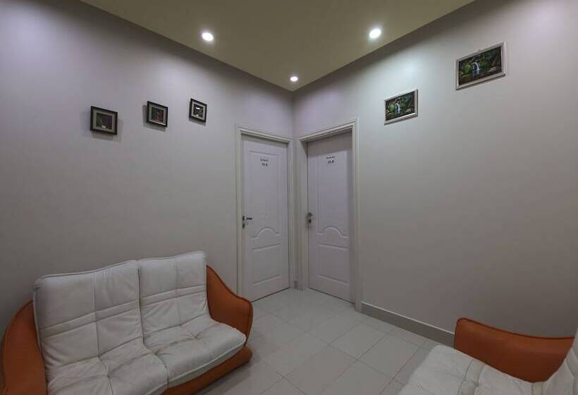 Palette Muscat Al Bayrahaa