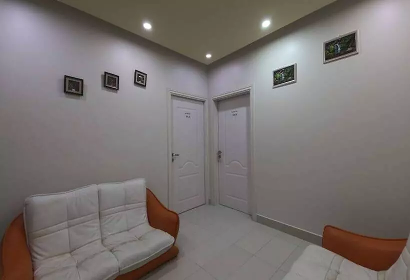 Palette Muscat Al Bayrahaa