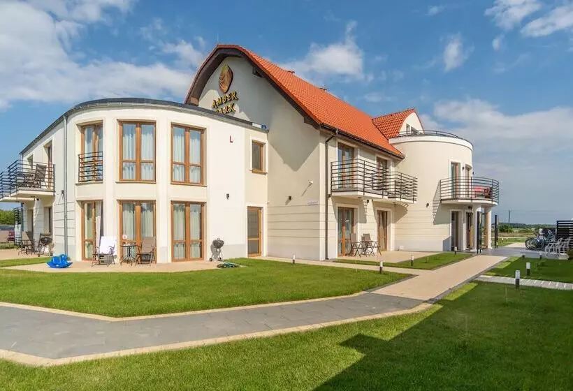 Hotelli Amber Park Spa