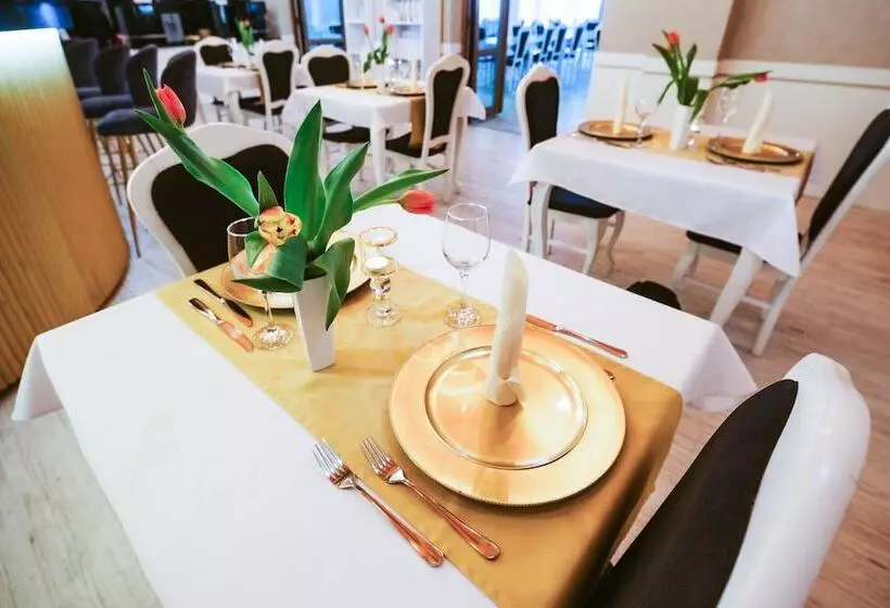 Hotelli Amber Park Spa