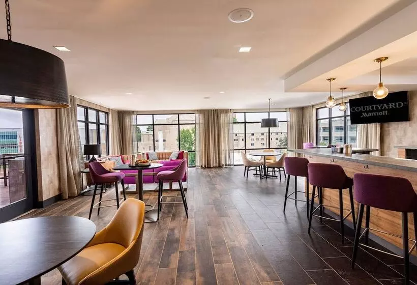 Hotelli Courtyard Winston Salem Downtown