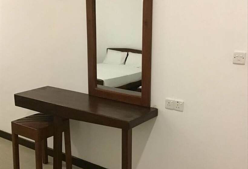 Pensionat Canalside Villa & Guest House