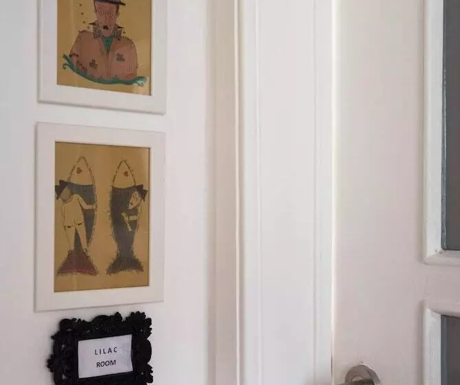 ペンション Feel At Home Lisboa