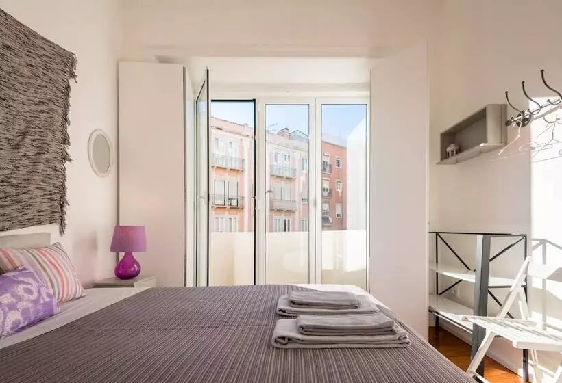 ペンション Feel At Home Lisboa