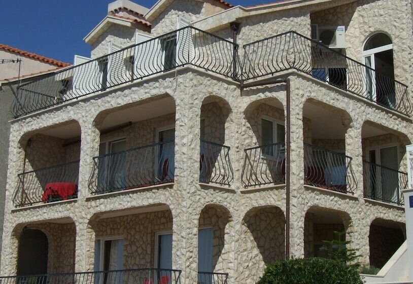 Pensjonat Fox Apartments