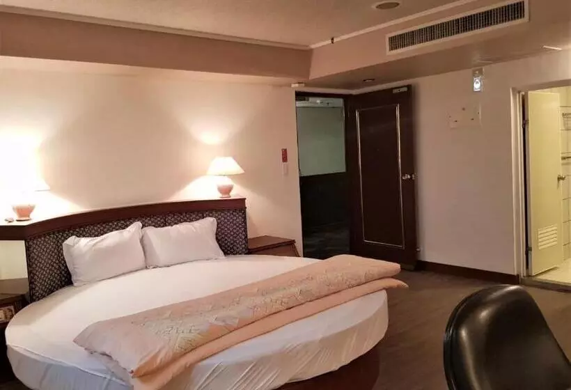 پانسیون Hsinchu World Trade Business Hall