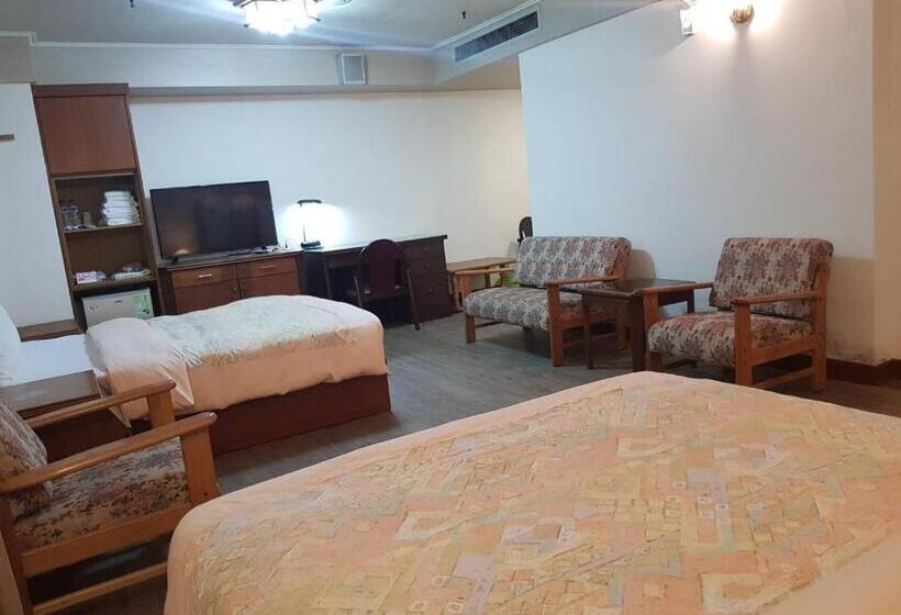 پانسیون Hsinchu World Trade Business Hall