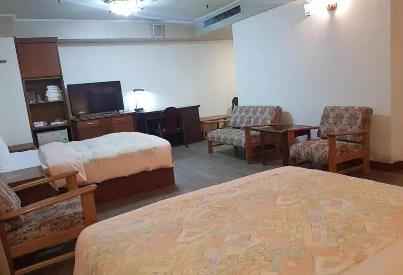 پانسیون Hsinchu World Trade Business Hall