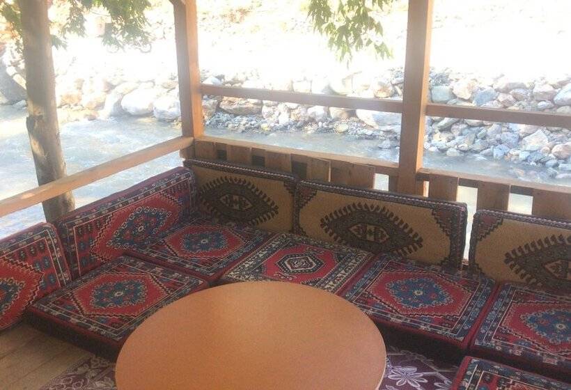 Rengarenk Otel & Restorant