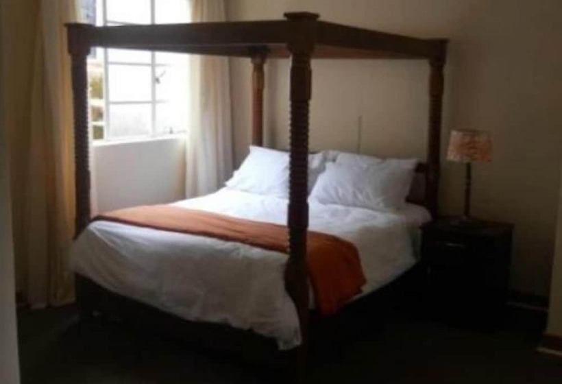 هتل Rhodes Nyanga