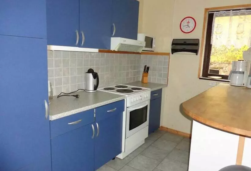 Målerås Vandrarhem B&b