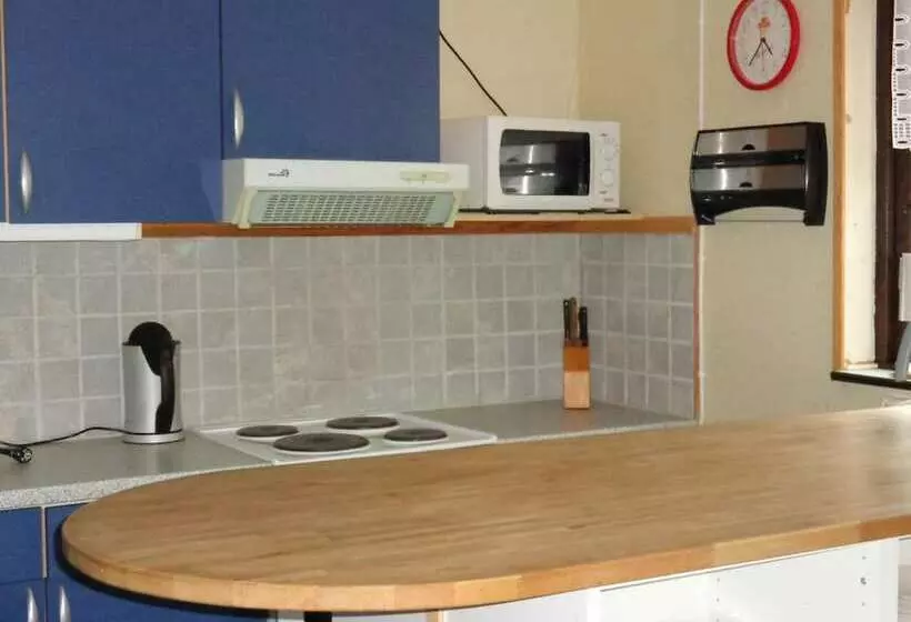 Målerås Vandrarhem B&b