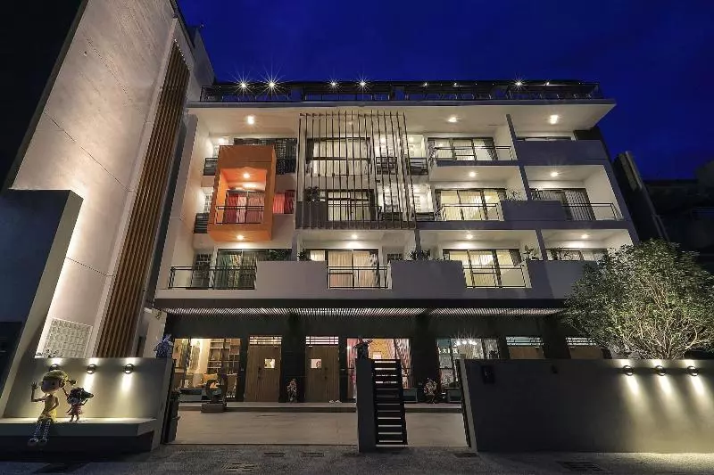 پانسیون Peach Blossom