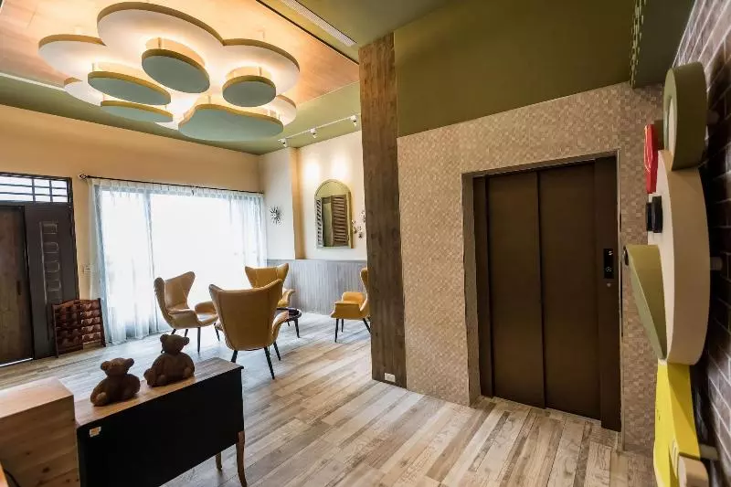 پانسیون Peach Blossom