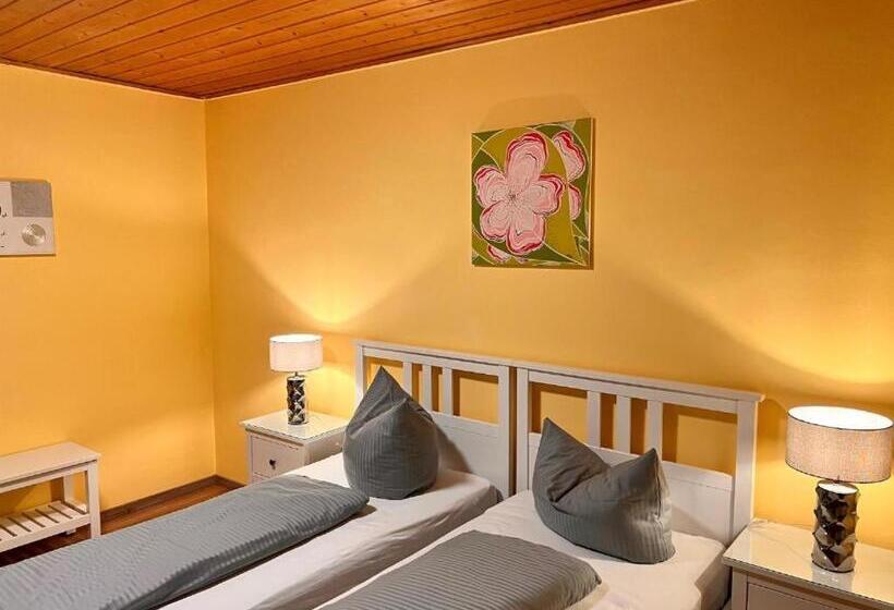 بنسيون Zum Zacherwirt