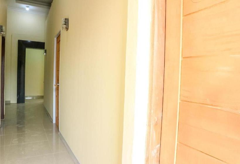 בית מלון כפרי Oyo 3377 Checkpoint Residence