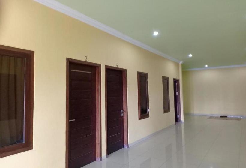 Hotel Oyo 3516 Kinawa Family Homestay