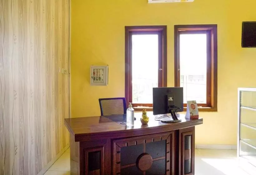 Hotelli Oyo 3516 Kinawa Family Homestay