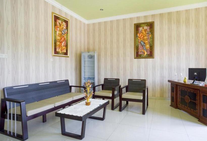 Hotel Oyo 3516 Kinawa Family Homestay