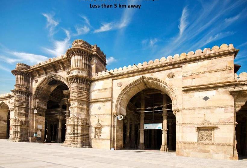 酒店 Oyo 71357 Pushpraj