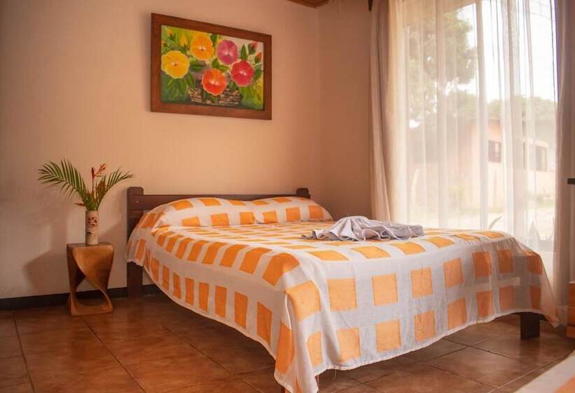 Отель Cabinas Bachelor