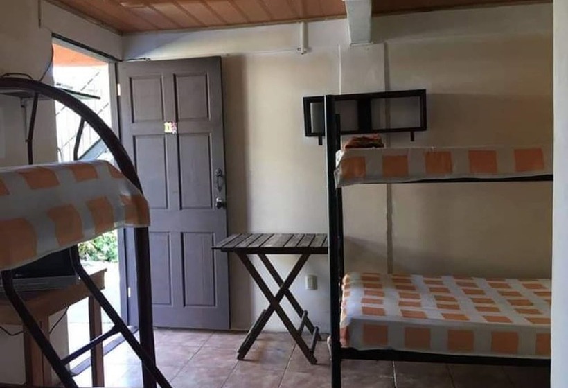 Отель Cabinas Bachelor